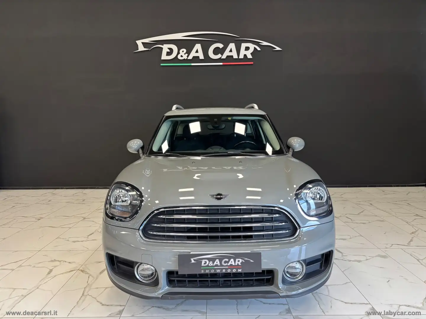 MINI One D Countryman Mini One D Business Countryman Aut. Gris - 2