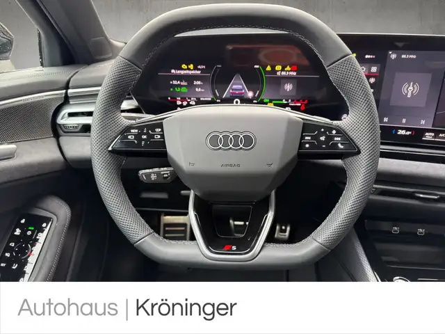 Audi A6 view 11