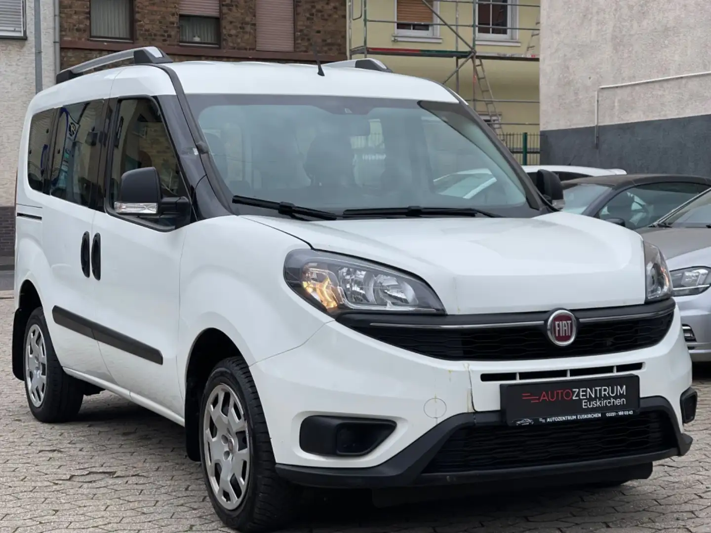 Fiat Doblo Doblò Easy 7 Sitzer | CNG | Klima | Navi Білий - 1