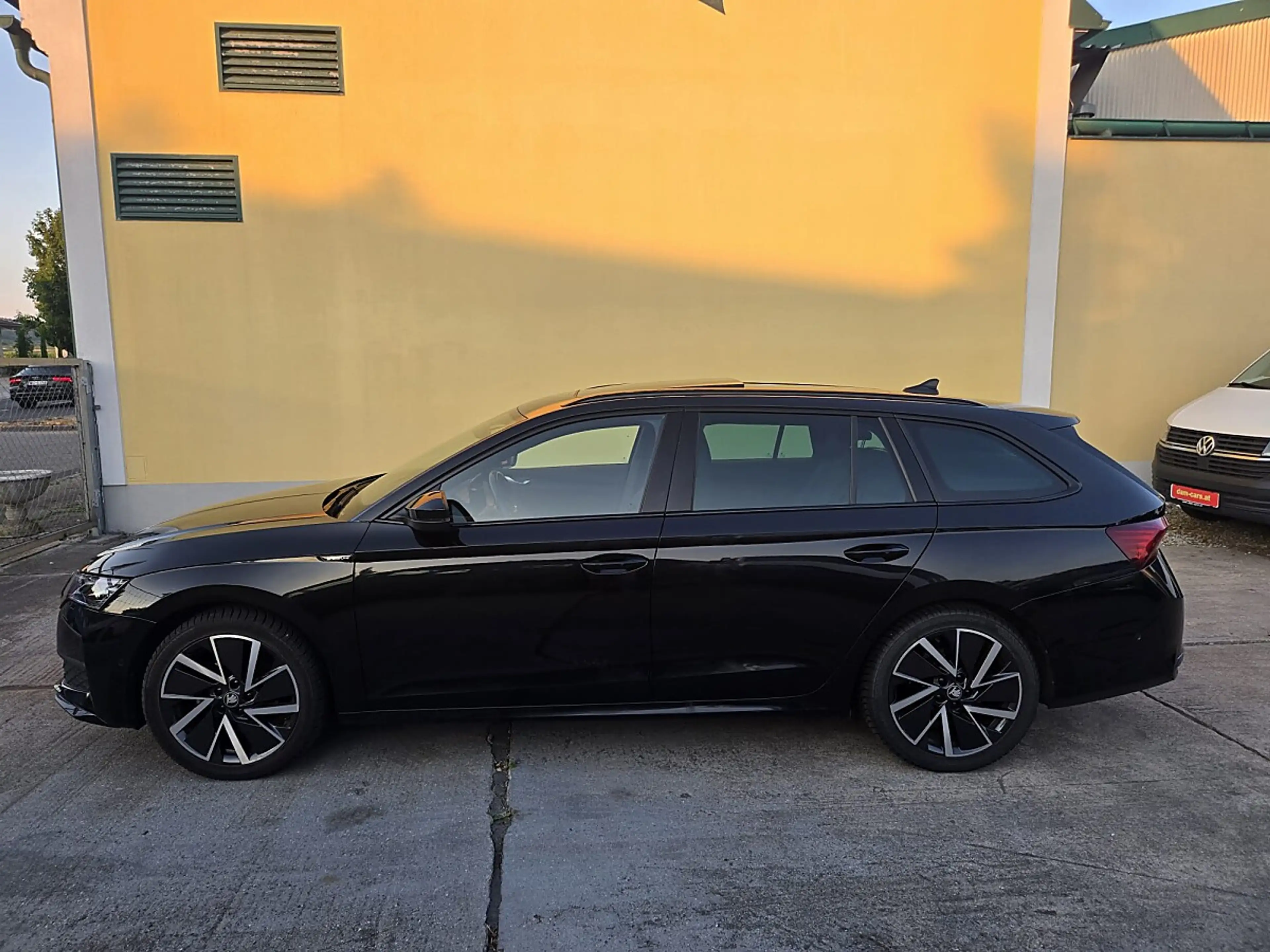 Skoda Octavia Kombi 1,5 TSI mHEV Sportline DSG — photo 9