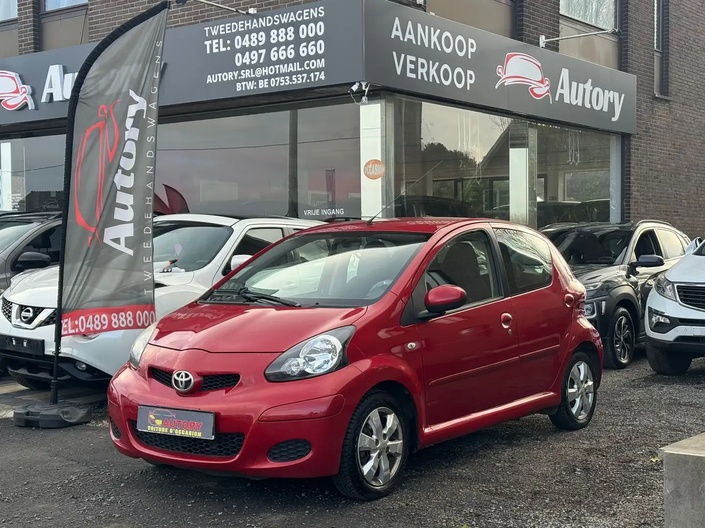 Toyota Aygo Aygo 1.0i VVT-i Car Dance Rosso - 1