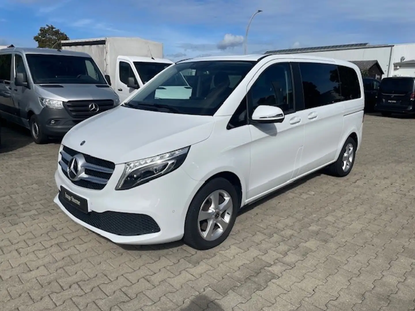 Mercedes-Benz V 250 d Kompakt/MBUX/KAMERA/DISTRONIC/STANDHZG/LED/DAB Wit - 2
