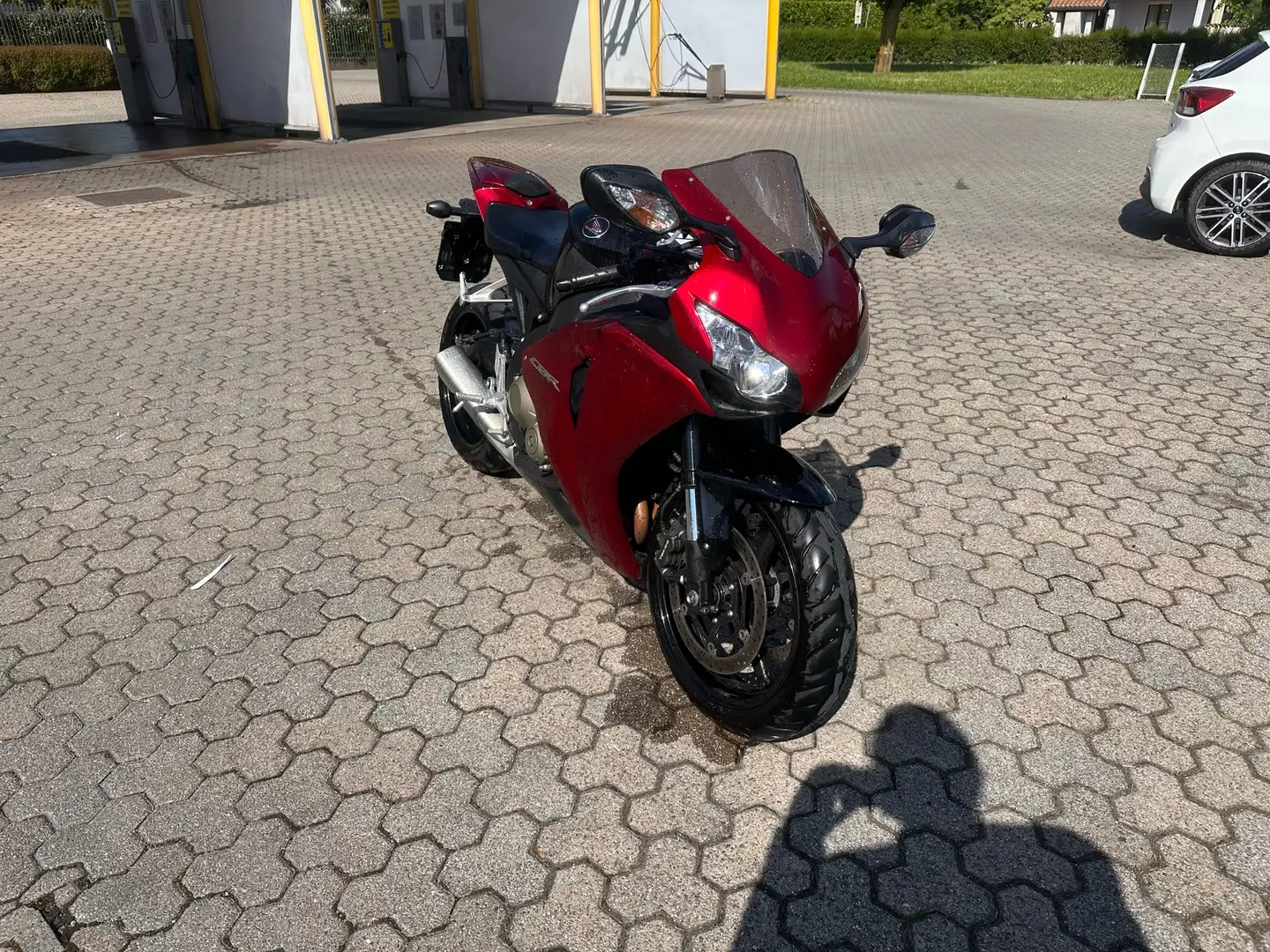 Honda CBR 1000 RR fireblade Roşu - 1