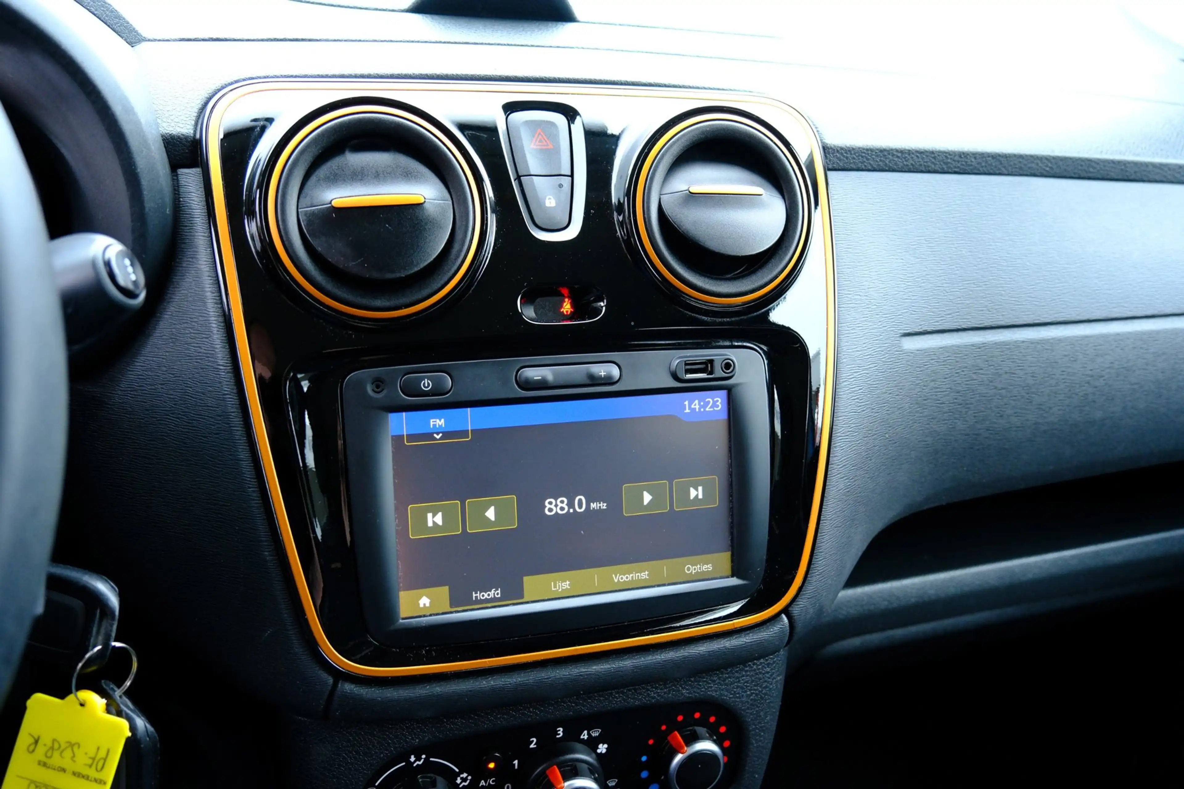 Dacia Lodgy 1.2 TCe Série Limitée Stepway Navi|Airco|Cruise|Ha — photo 15