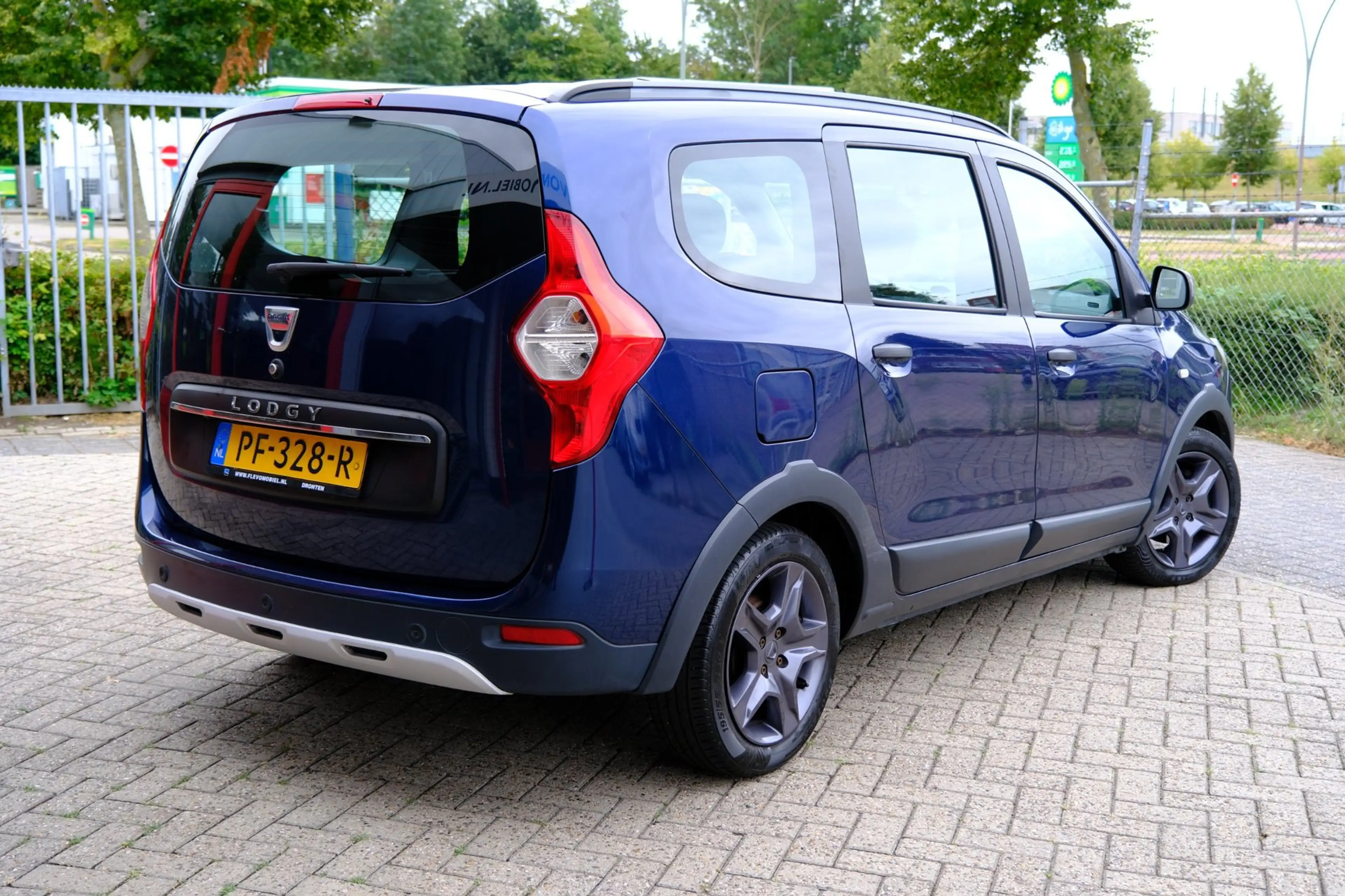 Dacia Lodgy 1.2 TCe Série Limitée Stepway Navi|Airco|Cruise|Ha — photo 3