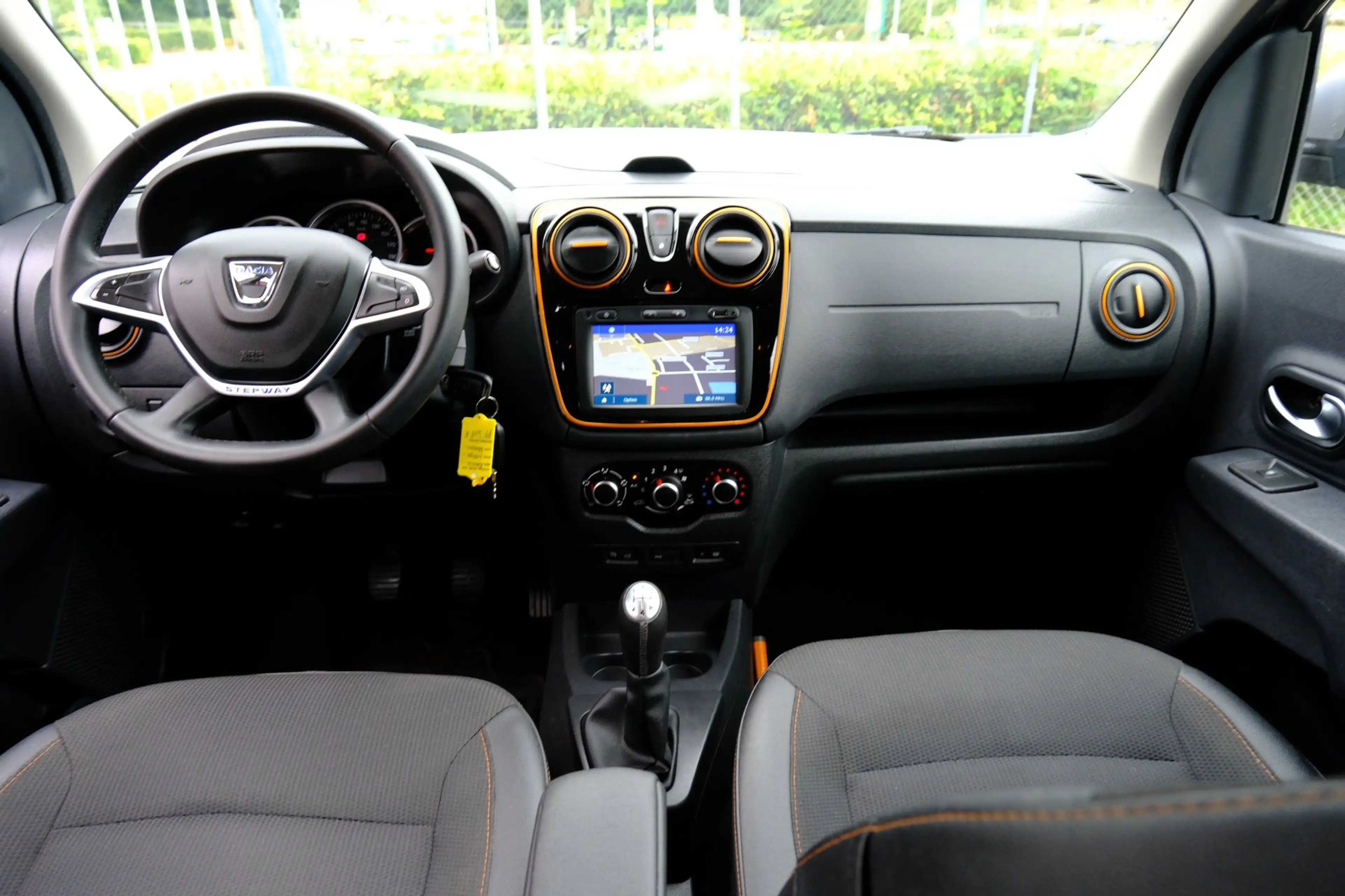 Dacia Lodgy 1.2 TCe Série Limitée Stepway Navi|Airco|Cruise|Ha — photo 11