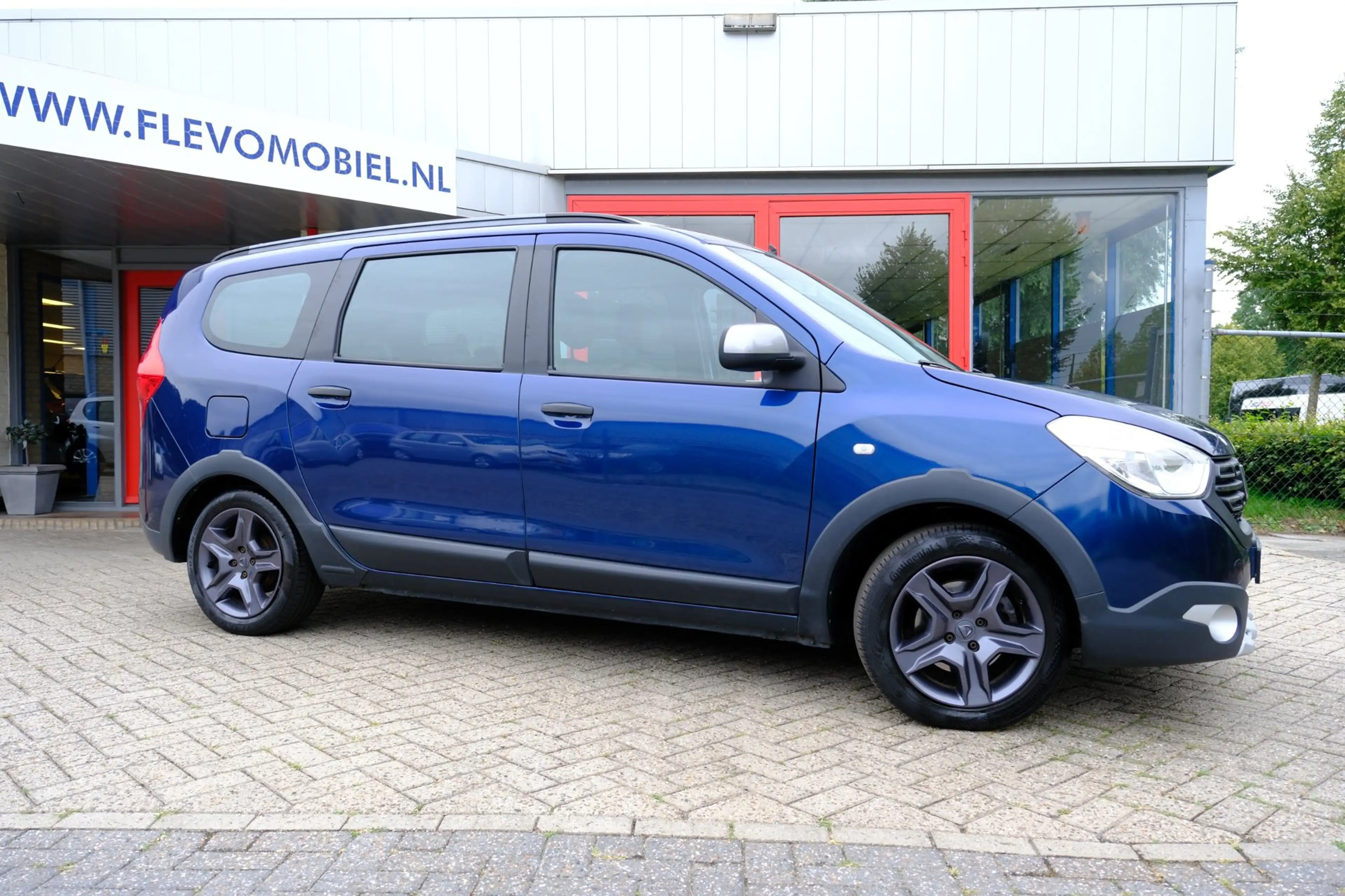 Dacia Lodgy 1.2 TCe Série Limitée Stepway Navi|Airco|Cruise|Ha — photo 4