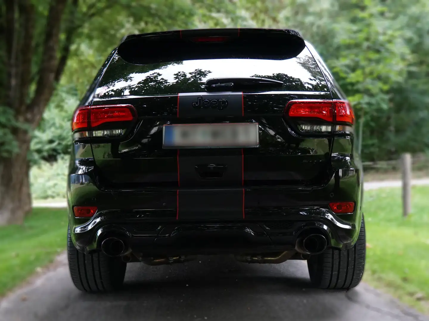 Jeep Grand Cherokee Grand Cherokee 6,4 V8 HEMI SRT SRT Schwarz - 2