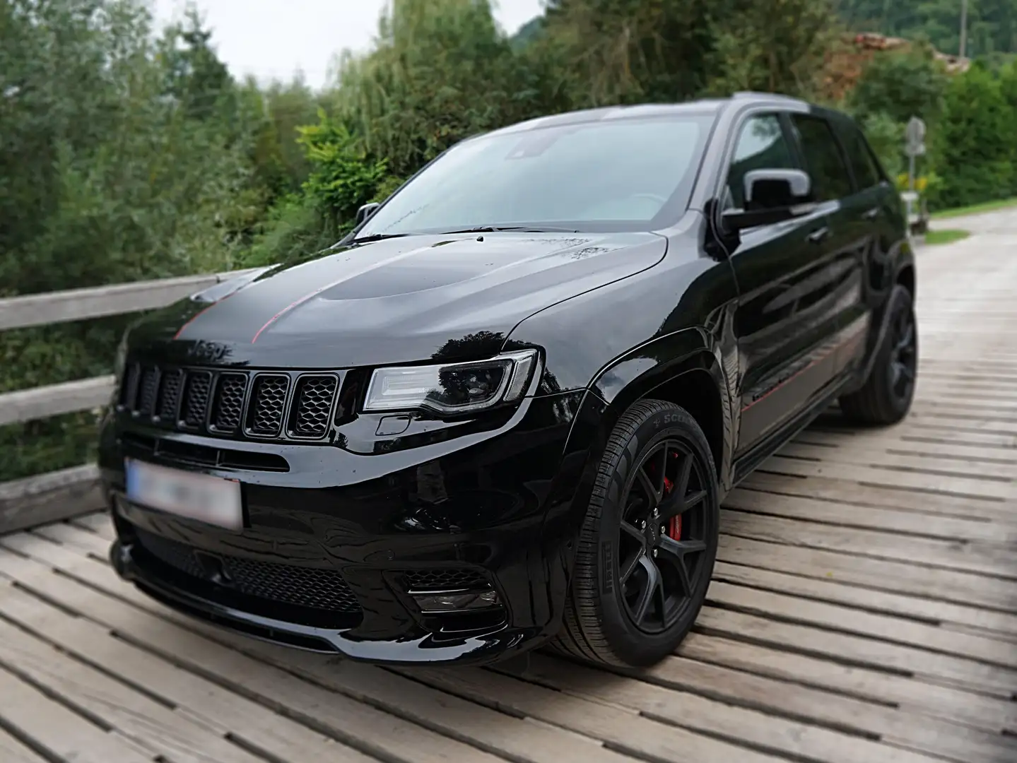 Jeep Grand Cherokee Grand Cherokee 6,4 V8 HEMI SRT SRT Schwarz - 1