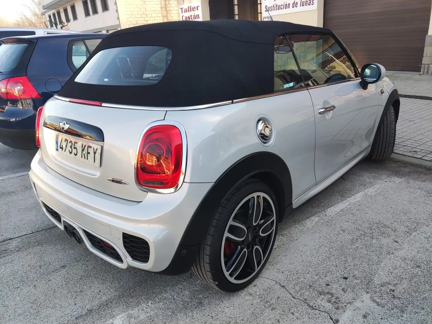 MINI John Cooper Works Cabrio Aut. Silber - 2