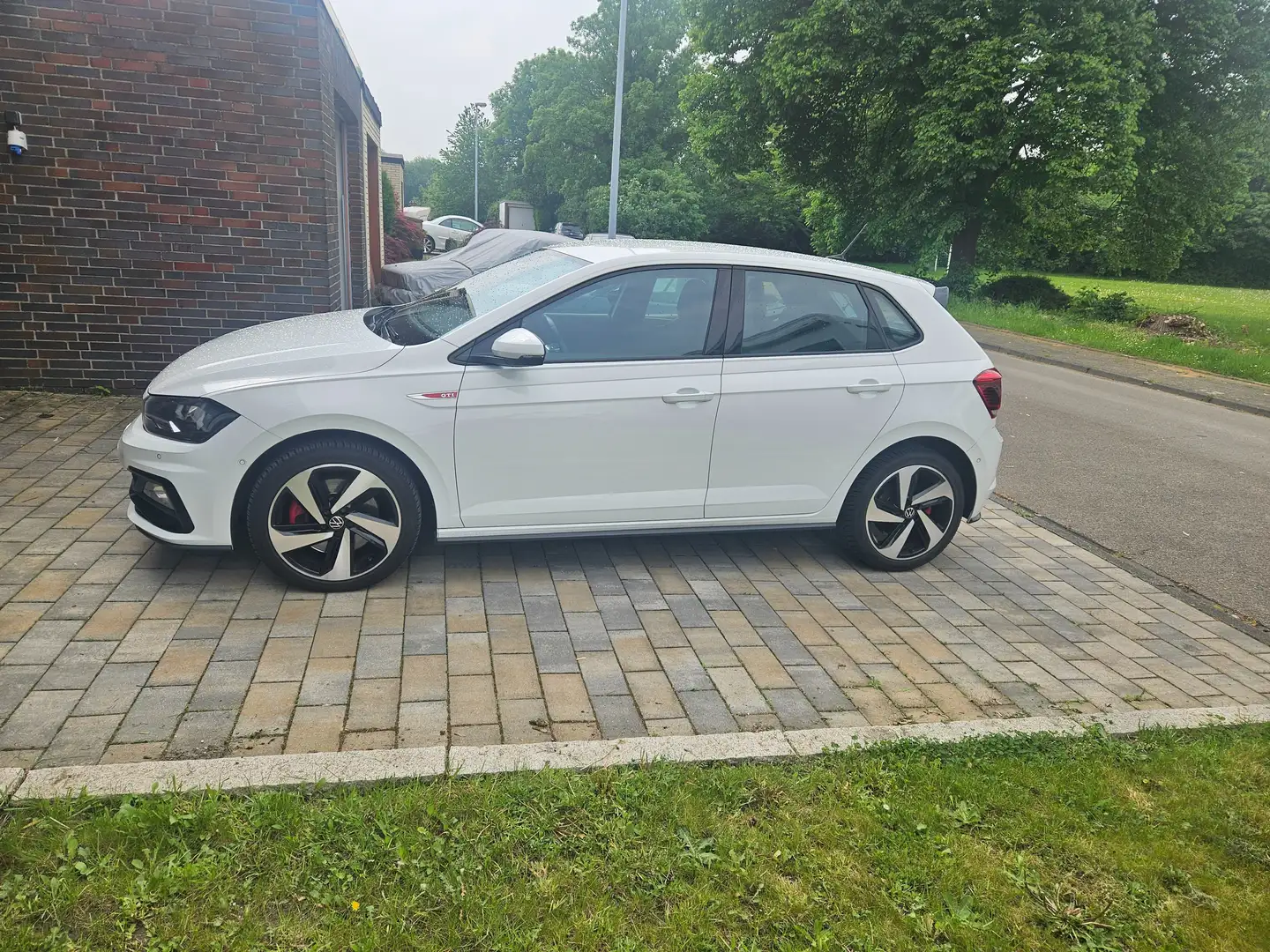 Volkswagen Polo GTI Polo 2.0 TSI OPF DSG GTI Weiß - 2