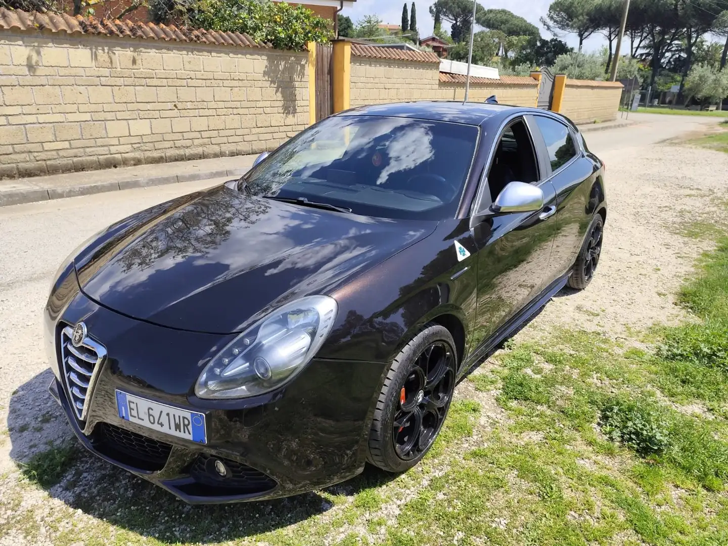 Alfa Romeo Giulietta Alfa romeo giulietta 1750 Quadrifoglio Verde 235cv Noir - 1