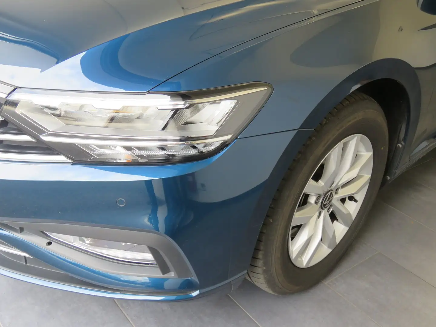 Volkswagen Passat Variant Business TDI DSG Blauw - 2