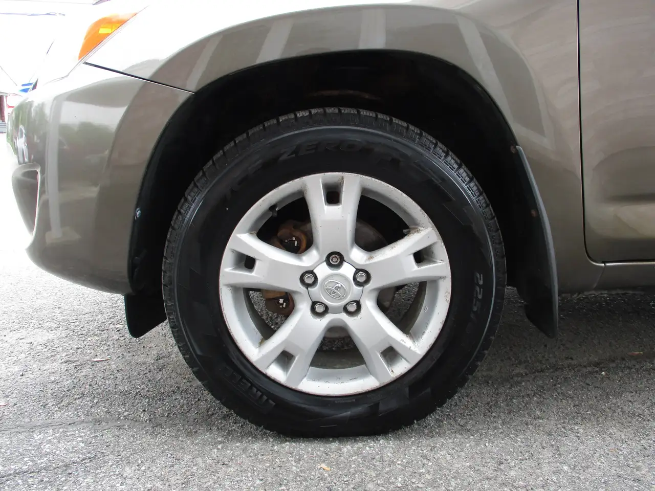 Toyota RAV 4 photo Toyota RAV 4