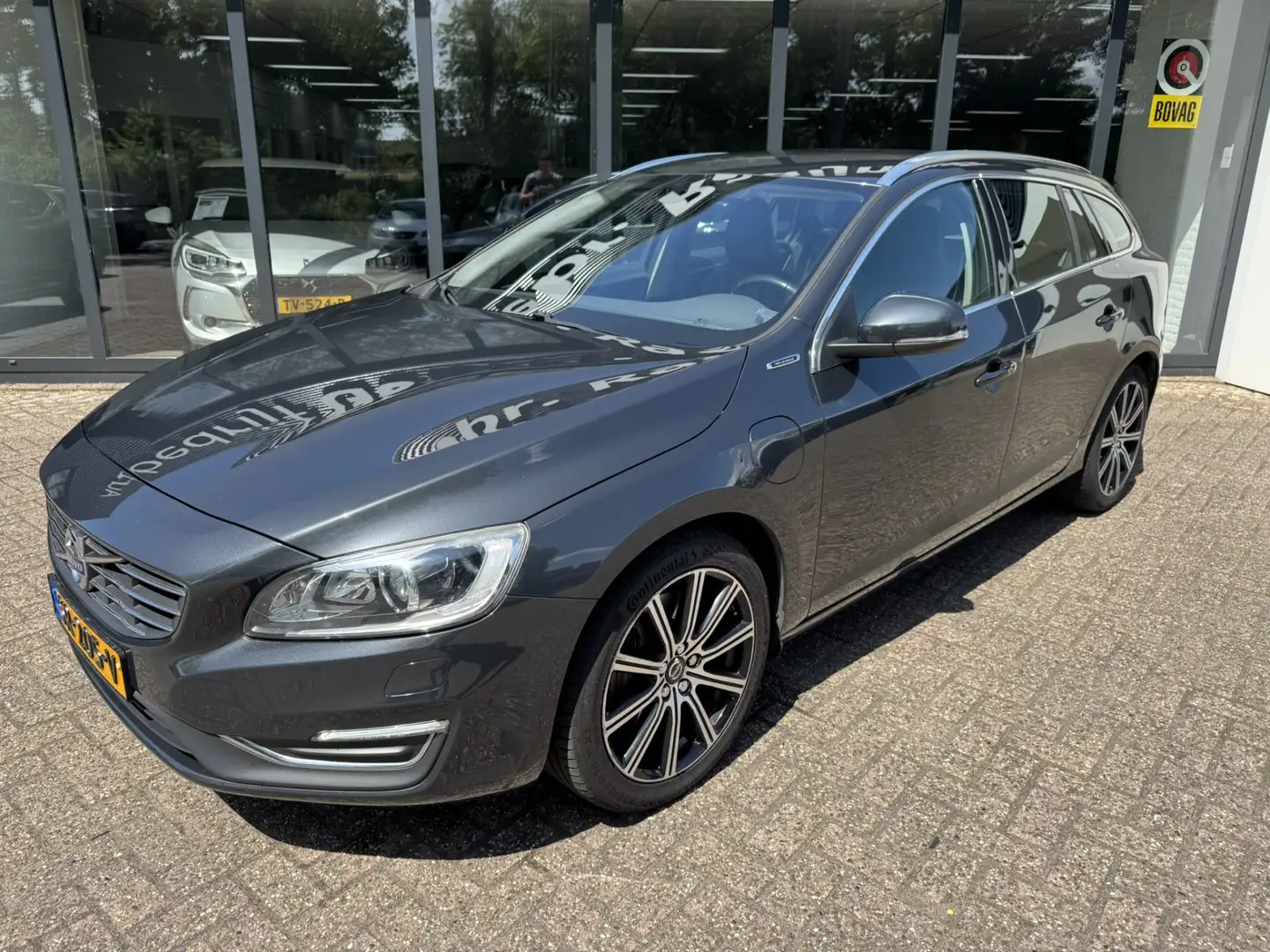 Volvo V60 2.4 D5 Twin Engine Summum*EXPORTPRIJS* Grijs - 2