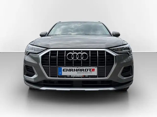 Audi Q3 view 2