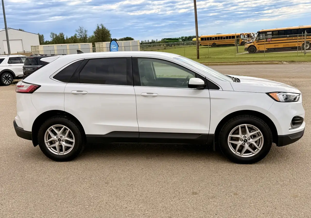 Ford Edge photo Ford Edge