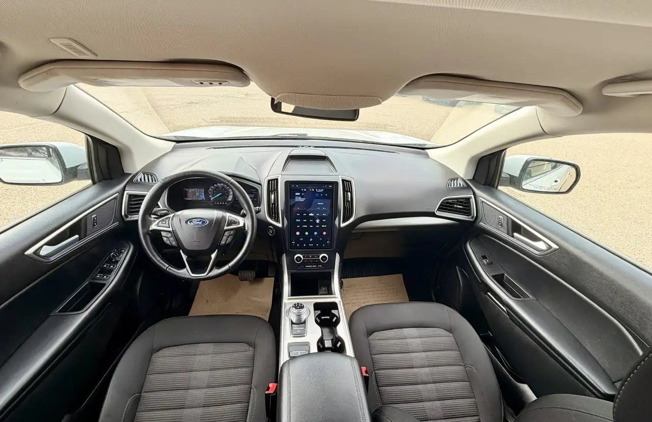 Ford Edge photo Ford Edge