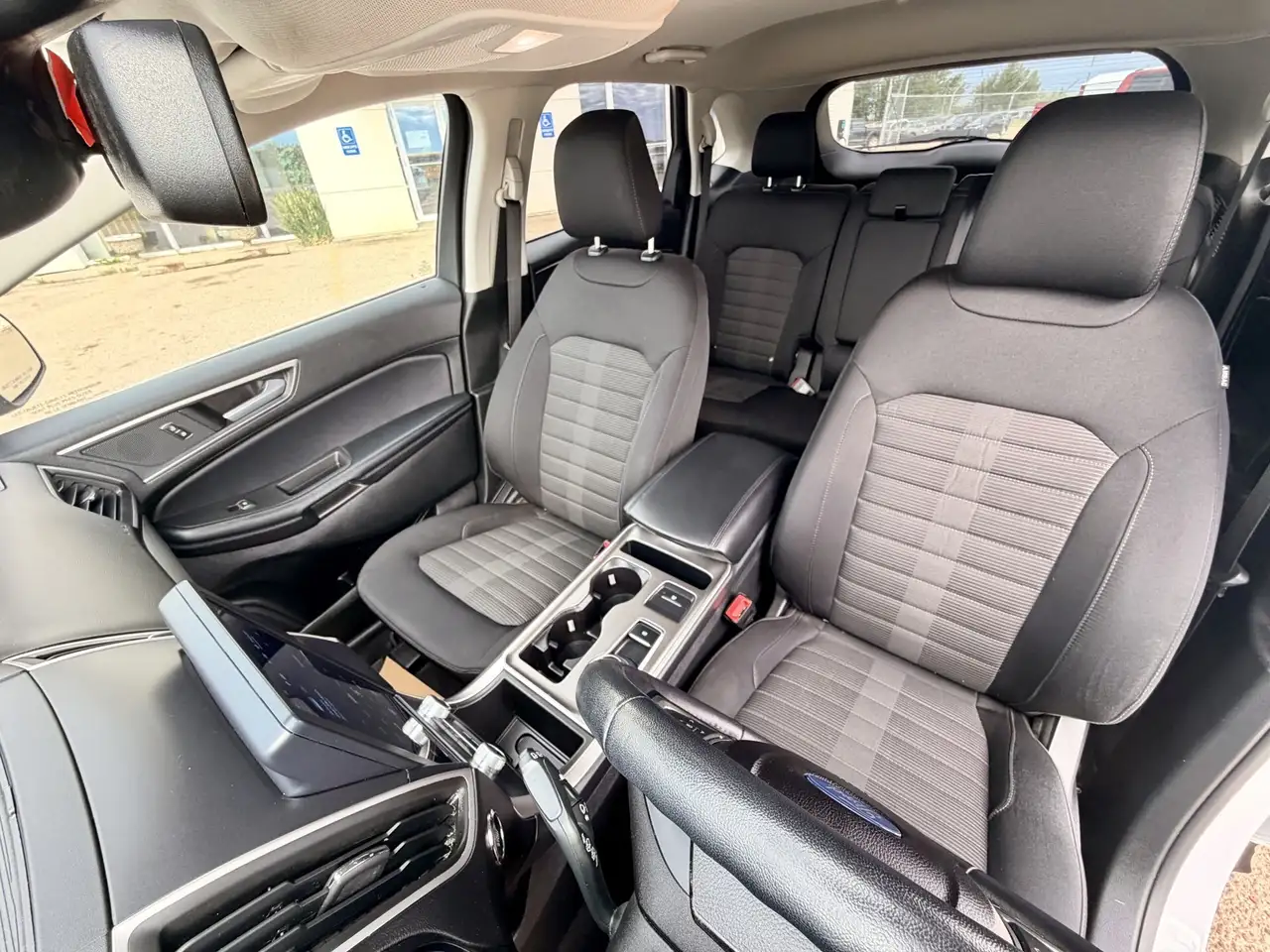 Ford Edge photo Ford Edge