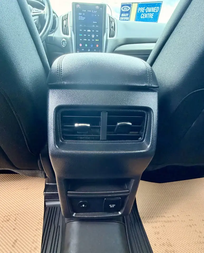 Ford Edge photo Ford Edge