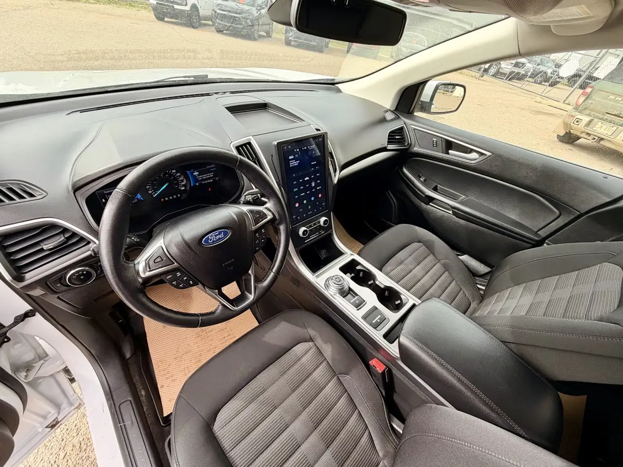 Ford Edge photo Ford Edge