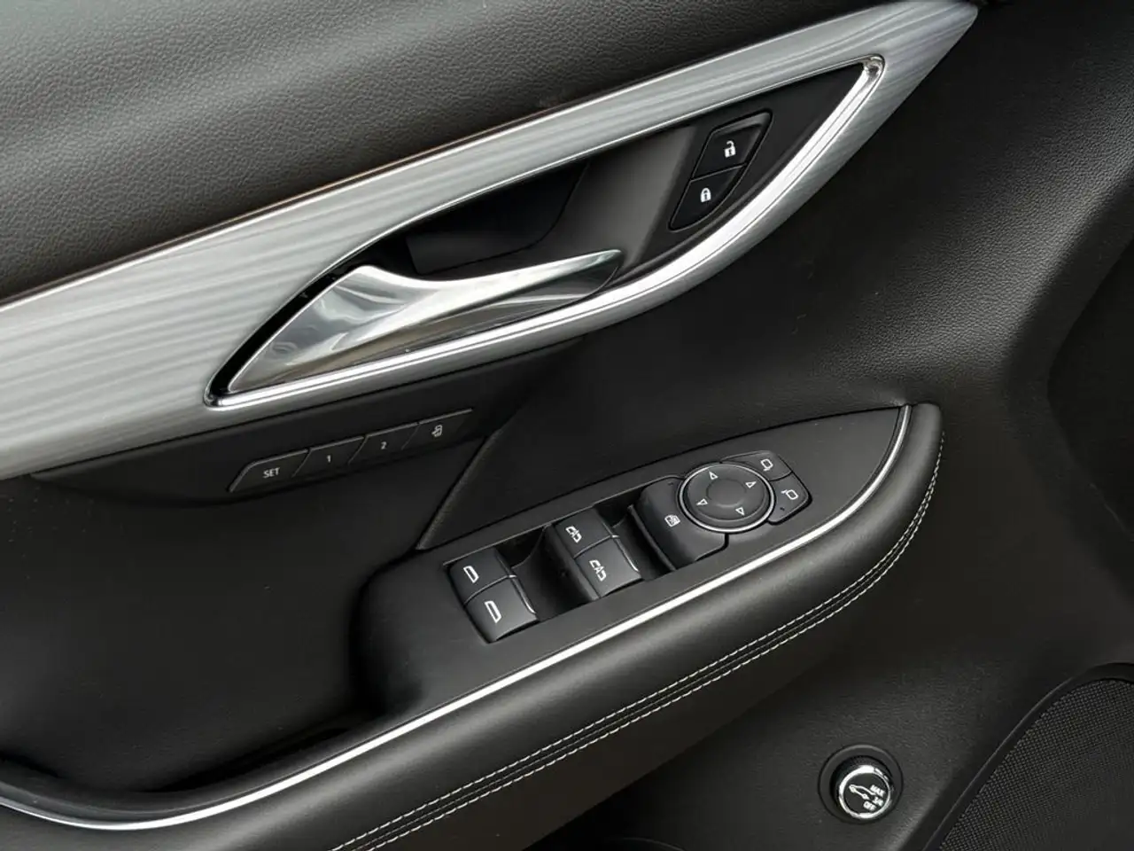 Buick Envision снимка Buick Envision