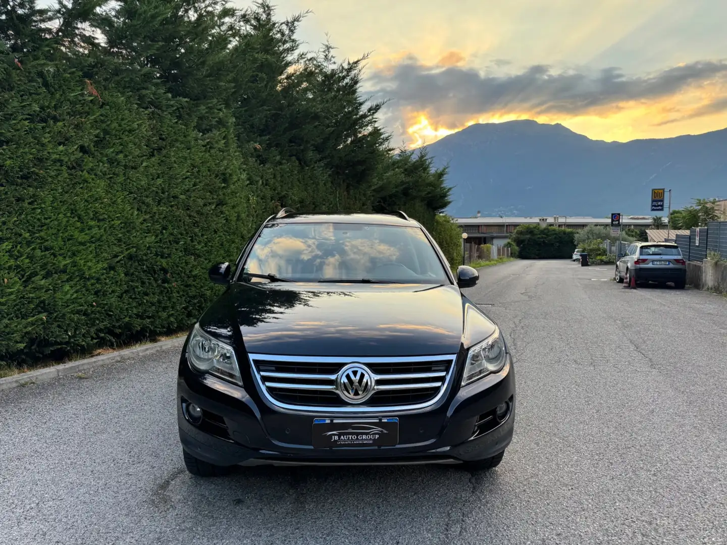 Volkswagen Tiguan Tiguan 2.0 TDI DPF 4MOTION tiptronic Sport & Style Noir - 2