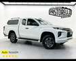 Mitsubishi L200 2.3 D Club Cab 4x4 Easy Select Invite Blanc - thumbnail 1