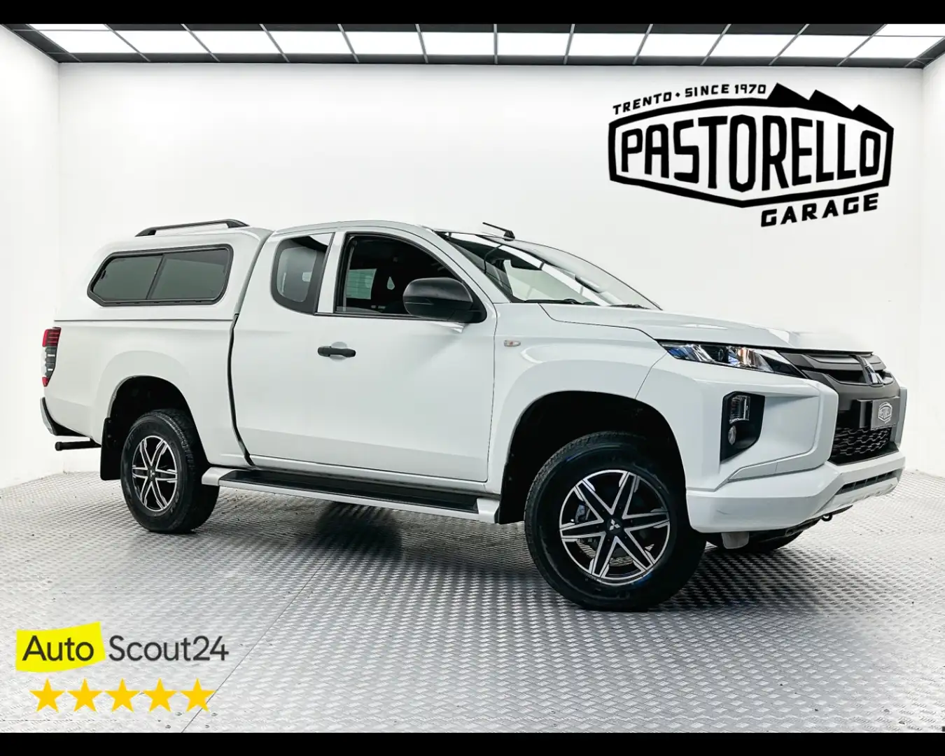 Mitsubishi L200 2.3 D Club Cab 4x4 Easy Select Invite Blanc - 1