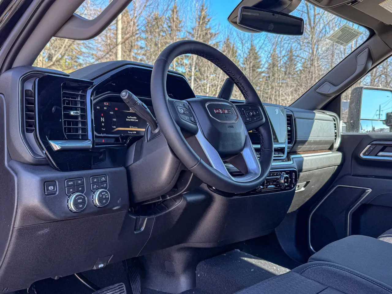 GMC Sierra 2500HD снимка GMC Sierra 2500HD