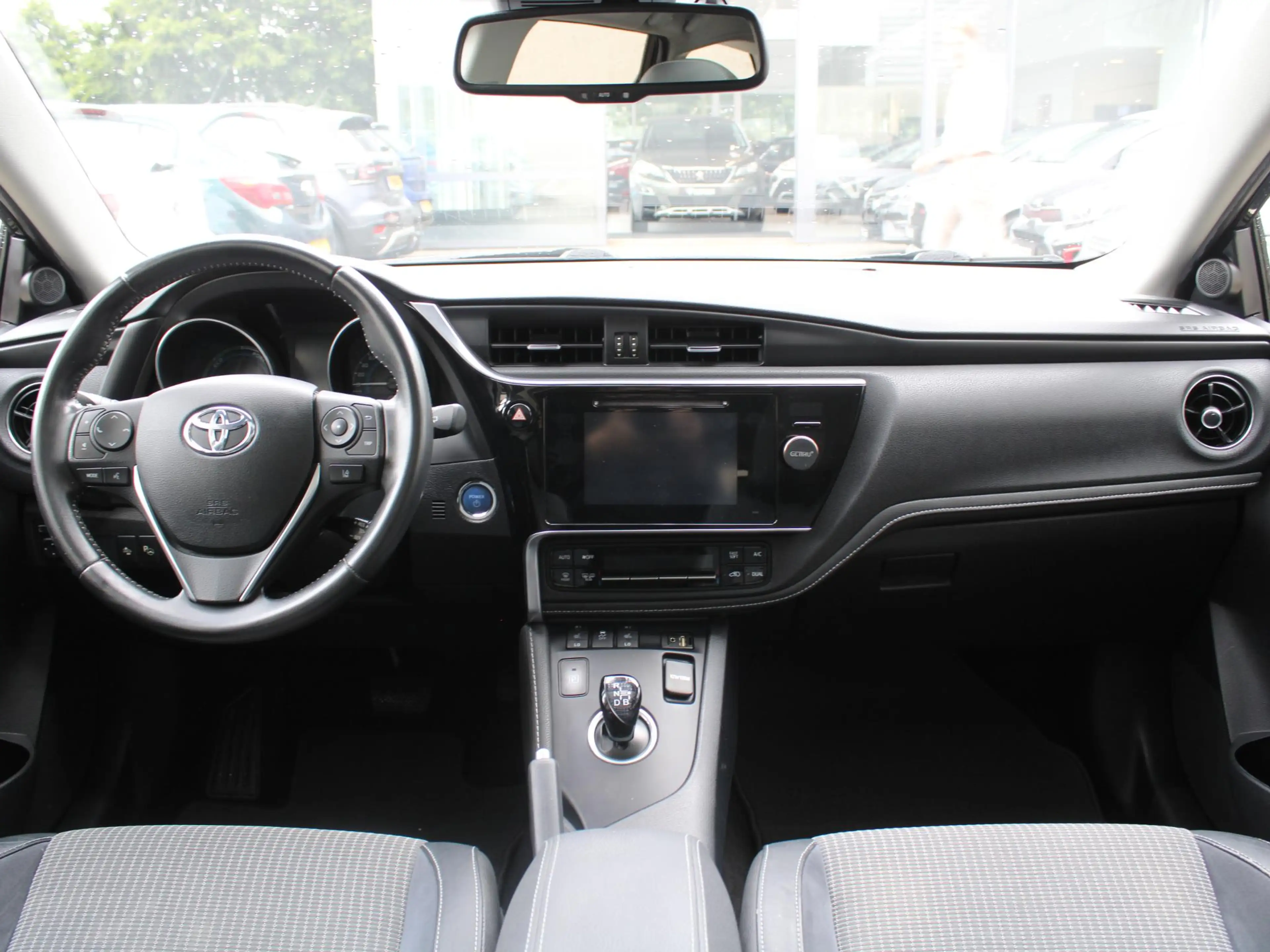 Toyota Auris Touring Sports 1.8 Hybrid Lease pro | PANORAMA DAK — photo 10