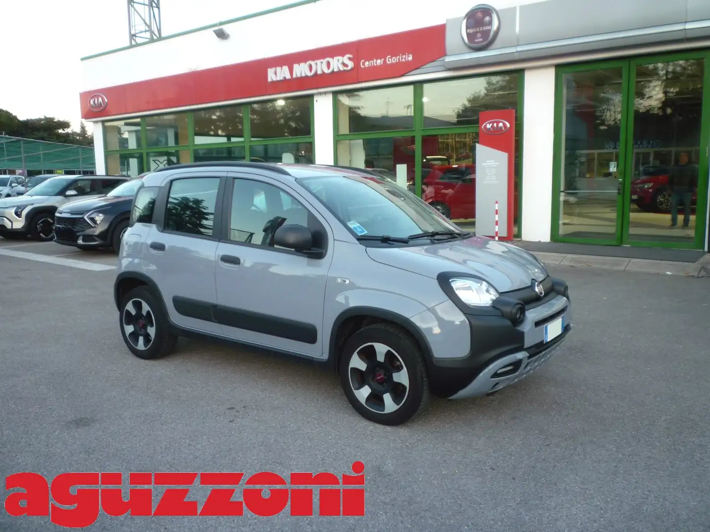 Fiat Panda 1.0 Hybrid 70 CV City Cross Gris - 1