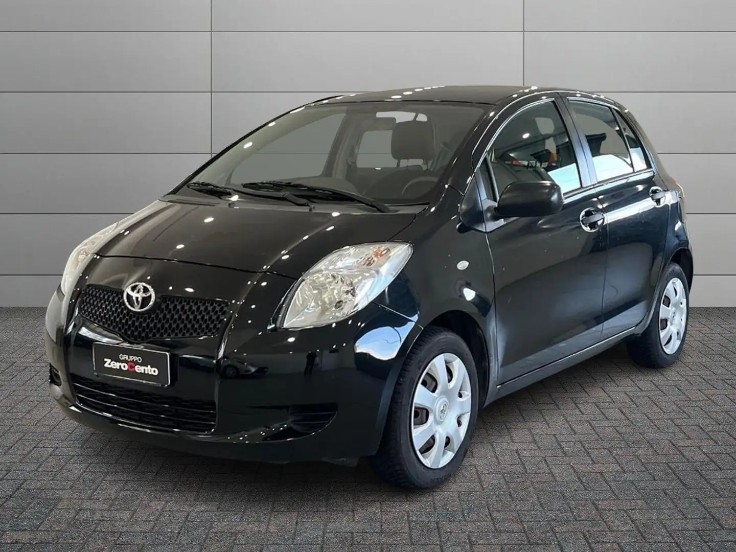 Toyota Yaris Yaris 5p 1.0 Nero - 1