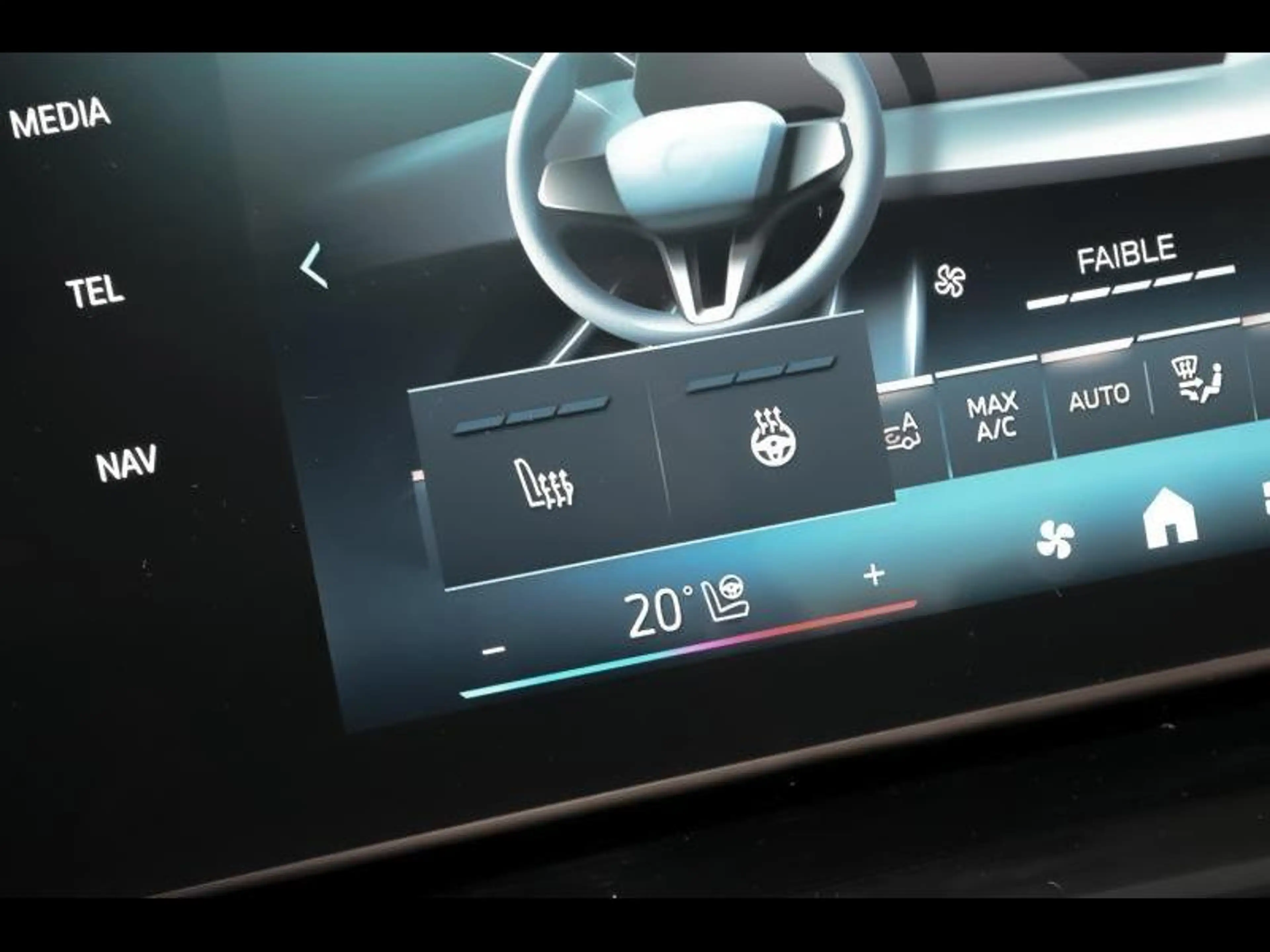 BMW 216 i Active Tourer - Luxury Line — photo 13