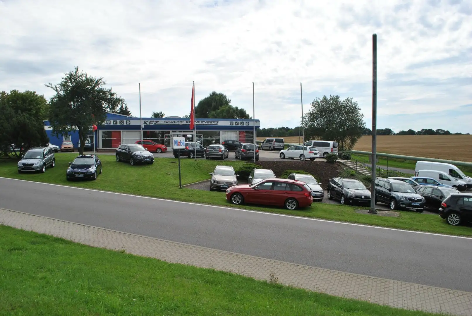 BMW 520 d A Touring.Drive+.Pano.AHK.Adap-LED.Nav-Prof Schwarz - 1