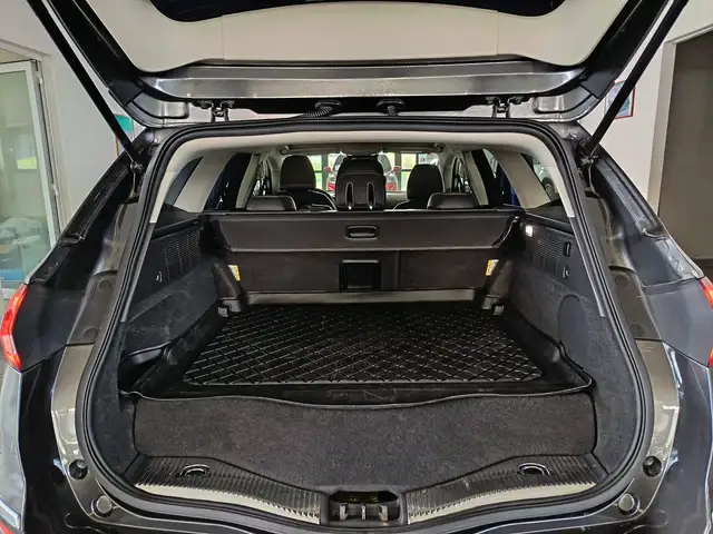 Ford Mondeo view 6