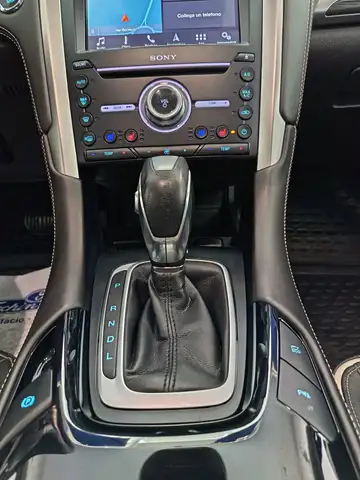 Ford Mondeo view 4