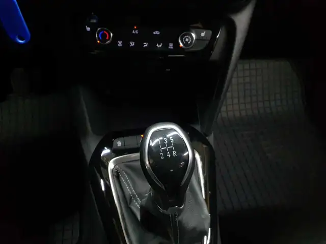Opel Corsa view 10