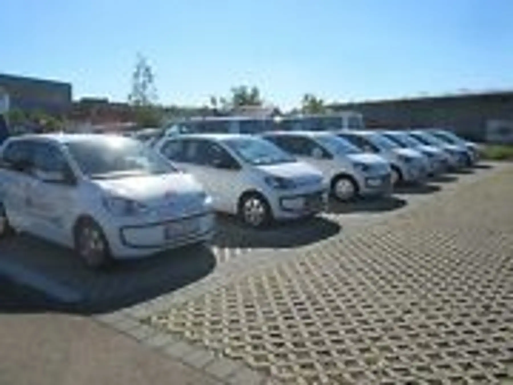 Volkswagen up! 1.0 MPI Klima 4-Türer Kamera PDC Tempomat — photo 15
