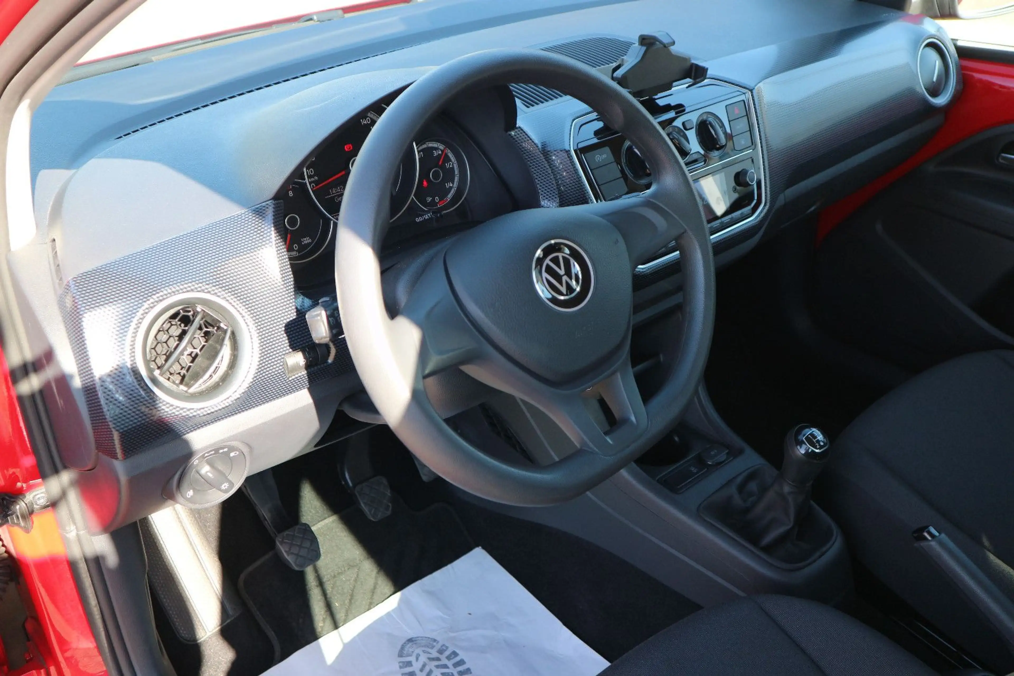Volkswagen up! 1.0 MPI Klima 4-Türer Kamera PDC Tempomat — photo 12
