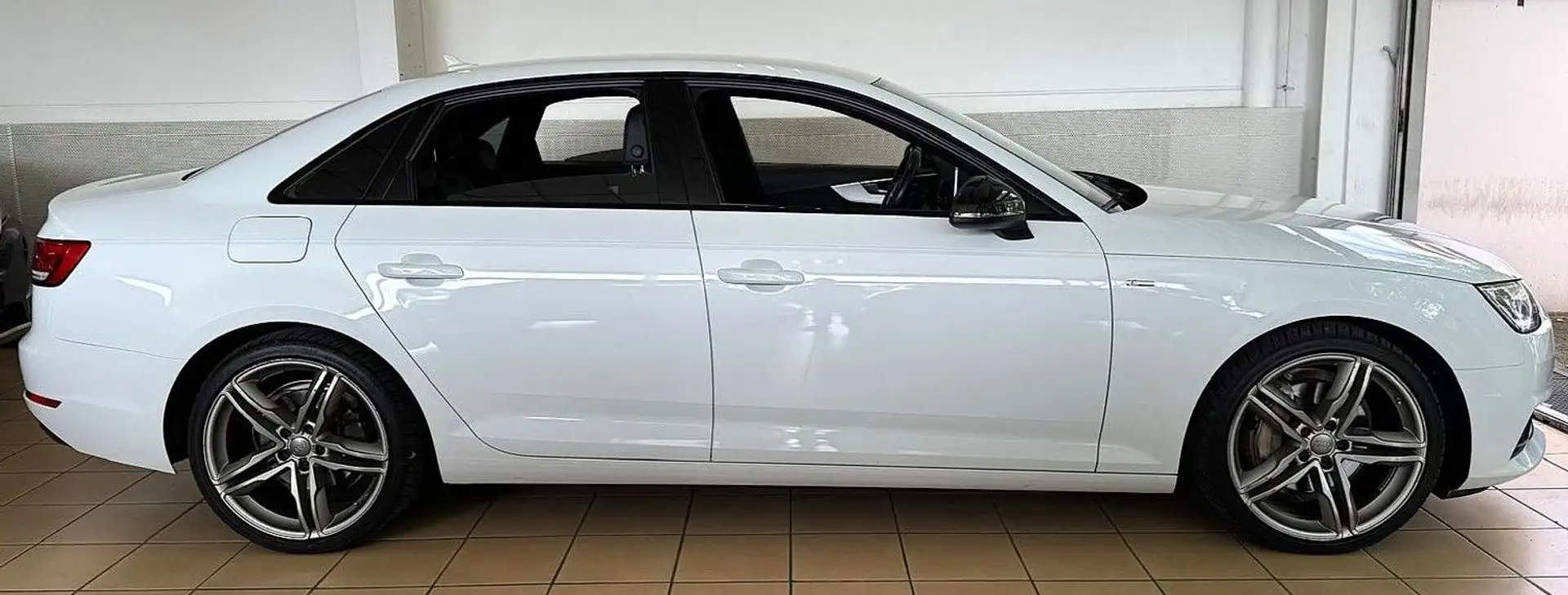Audi A4 2.0 TDI quattro S-Line Digital Tacho Kamera ACC Blanco - 2