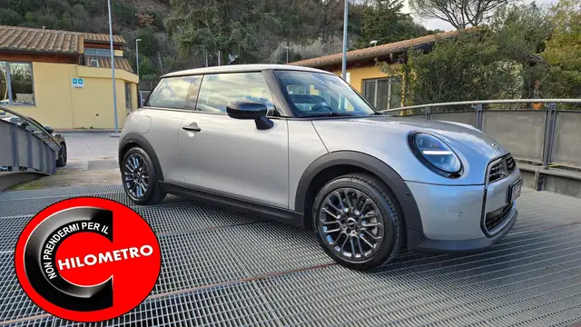 MINI Cooper C ESSENTIAL TRIM PACK XS LED UNIPRO KM 11000 IVA ESP