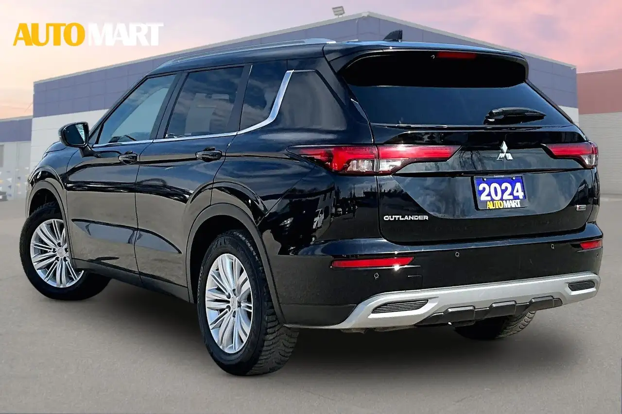Mitsubishi Outlander снимка Mitsubishi Outlander