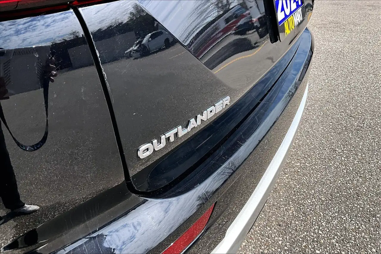 Mitsubishi Outlander снимка Mitsubishi Outlander