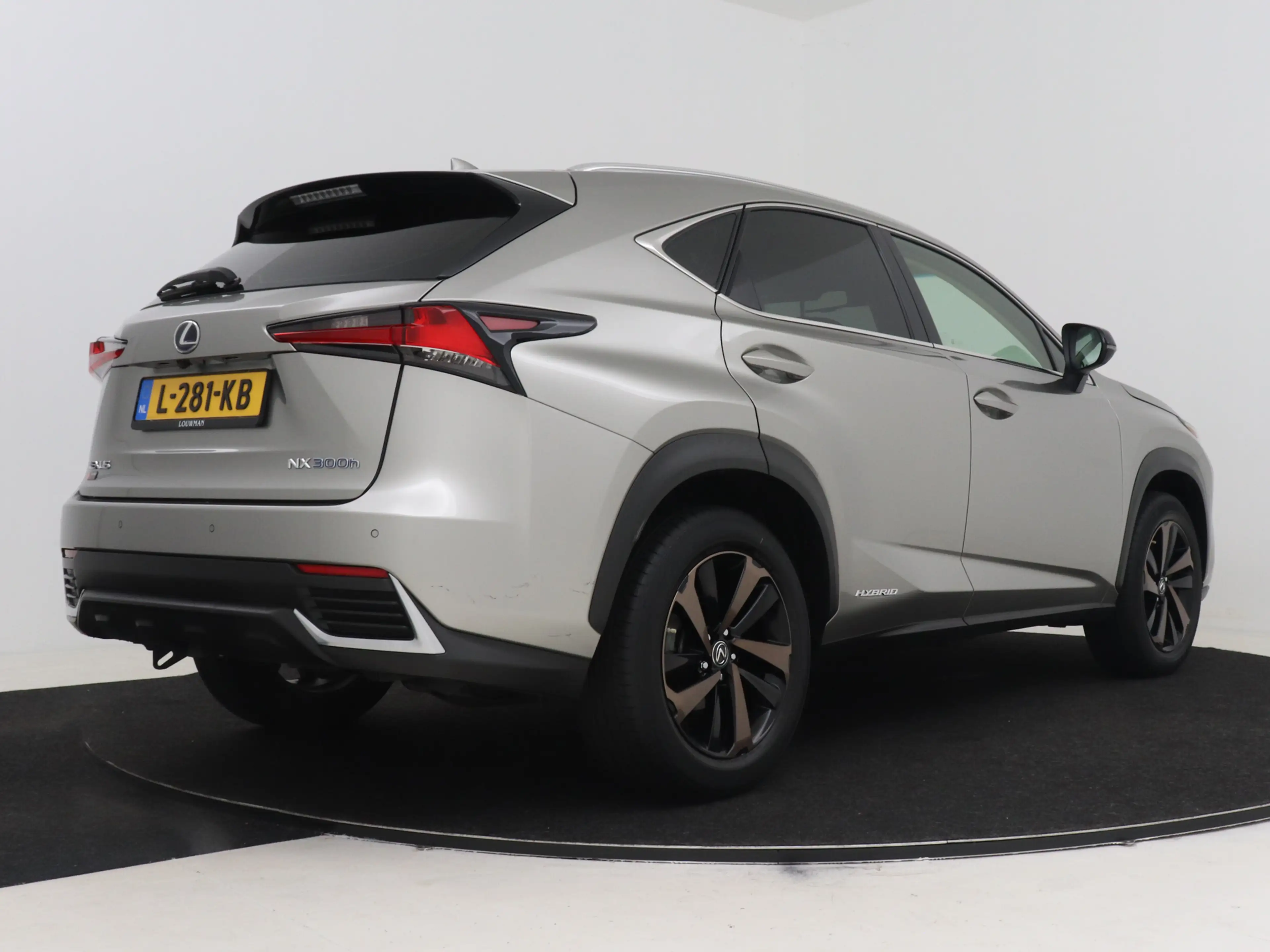 Lexus NX 300h AWD Luxury Line | Dealeronderhouden | Premium uitg — photo 2