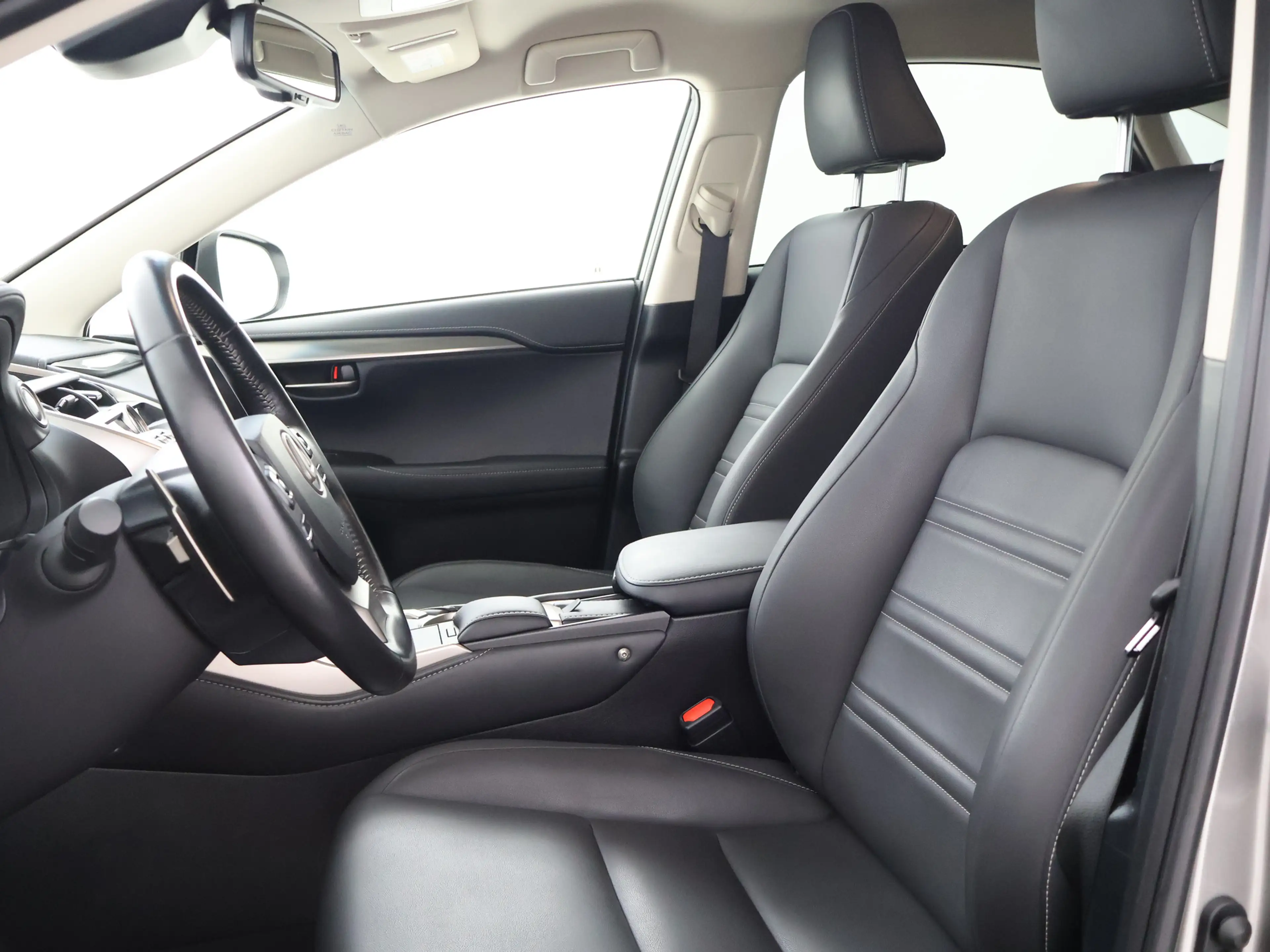 Lexus NX 300h AWD Luxury Line | Dealeronderhouden | Premium uitg — photo 14