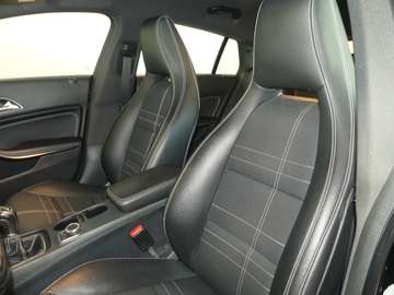 Bild 7 Mercedes-Benz CLA 200 SB, URBAN, NAVI 2016, SHZ, el. Heckklappe, Chromp.