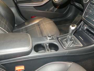 Bild 21 Mercedes-Benz CLA 200 SB, URBAN, NAVI 2016, SHZ, el. Heckklappe, Chromp.