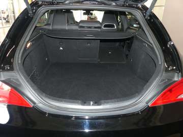 Bild 14 Mercedes-Benz CLA 200 SB, URBAN, NAVI 2016, SHZ, el. Heckklappe, Chromp.