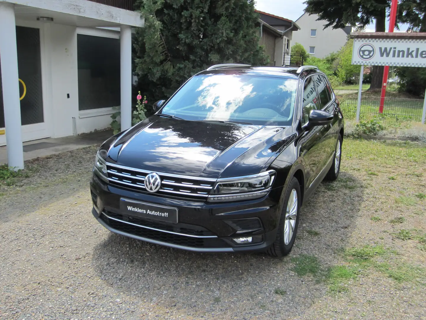 Volkswagen Tiguan Highline BMT/Start-Stopp Automatik Schwarz - 1